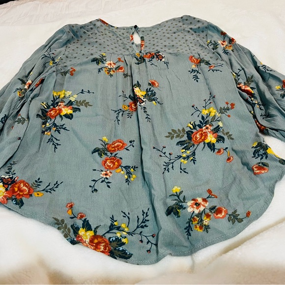 Floral Blue Girl’s Peasant Top - Picture 3 of 7